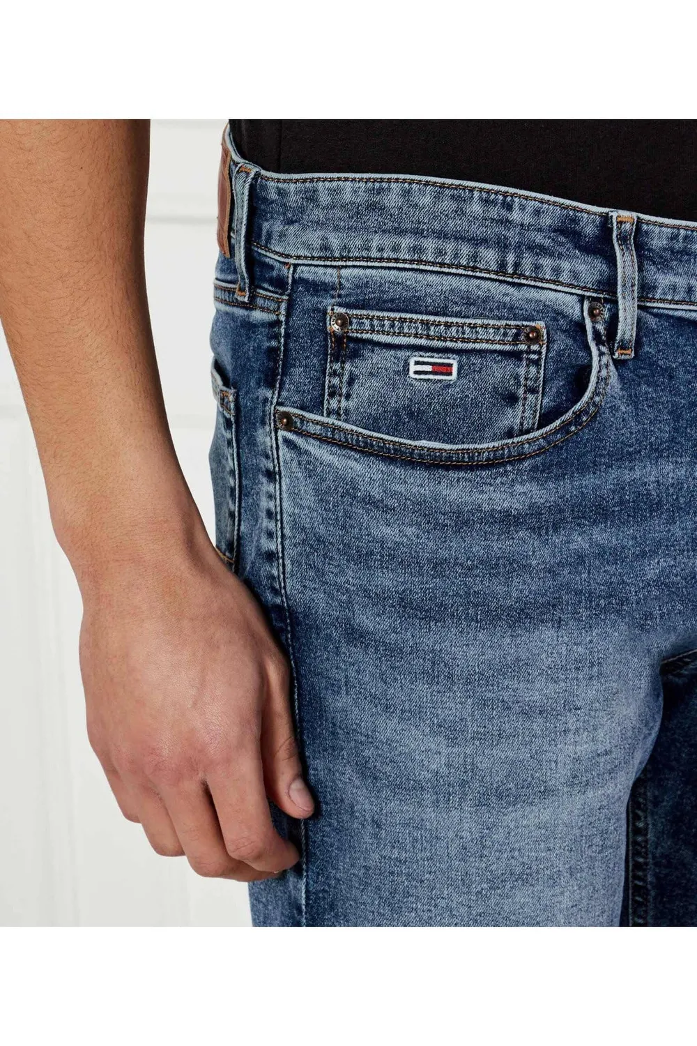 Tommy Jeans Austin Slim Tapered Jeans 34W/32L Medium