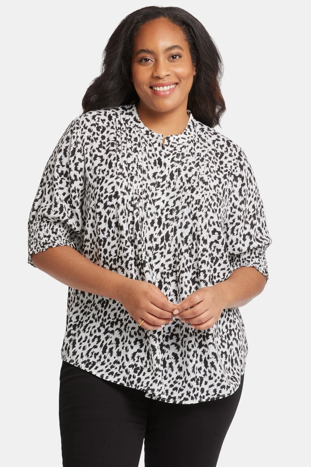 NYDJ Pleated Peasant Blouse In Plus Size Gato Bluse Schwarz Falten