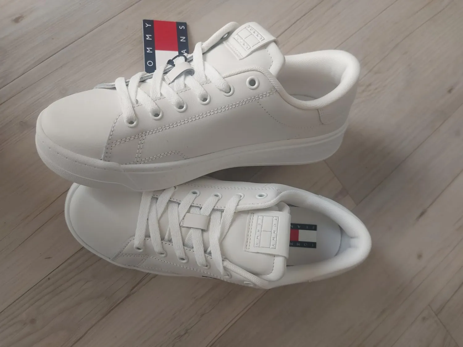 Tommy Jeans TJW Script Cupsole Low-Top-Sneaker Weiß