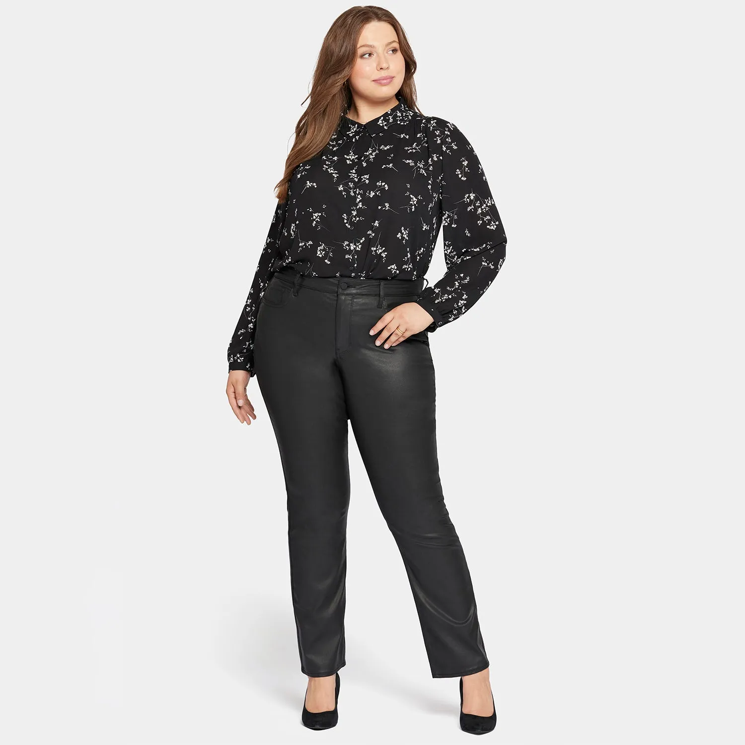 NYDJ Marilyn Straight Jeans Black Coated Plus Leder-Optik