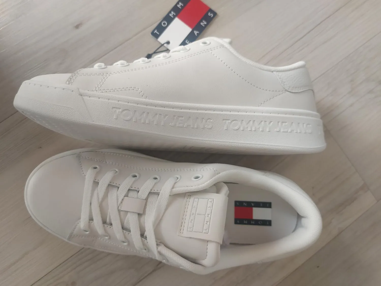 Tommy Jeans TJW Script Cupsole Low-Top-Sneaker Weiß