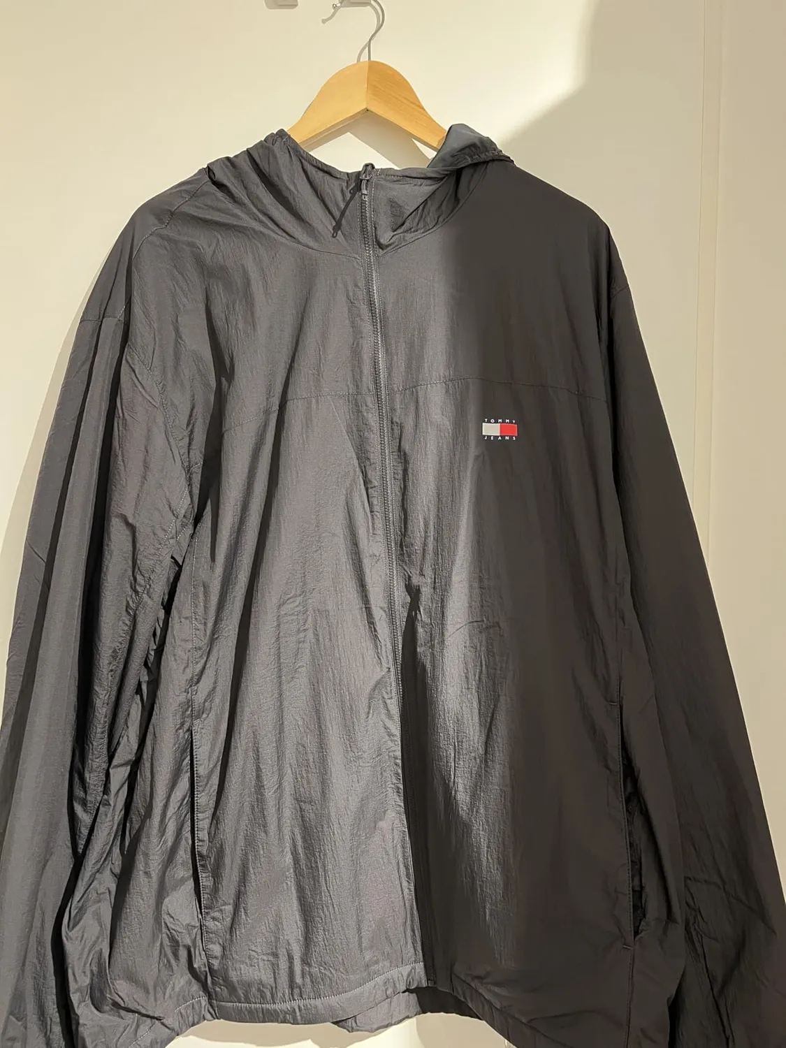 Tommy Jeans TJM Chicago DM0DM22291 Windbreaker Herren