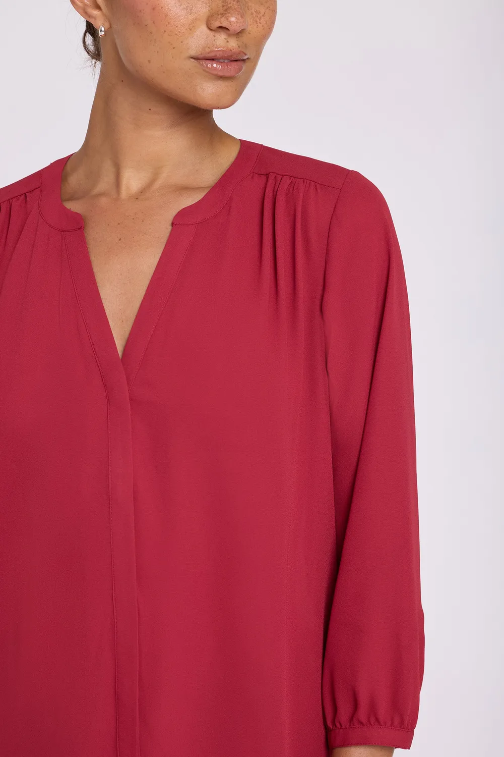 NYDJ Pintuck Blouse Bluse Beaujolais Rot 3/4-Arm