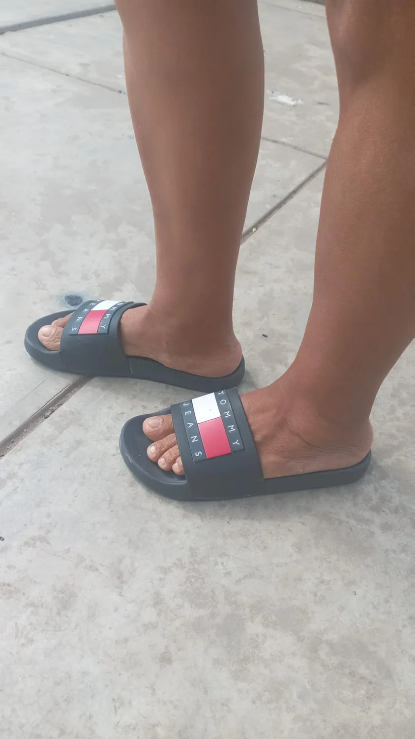 Tommy Jeans Flag Pool Slide Damen Schlappen Schwarz 38 EU