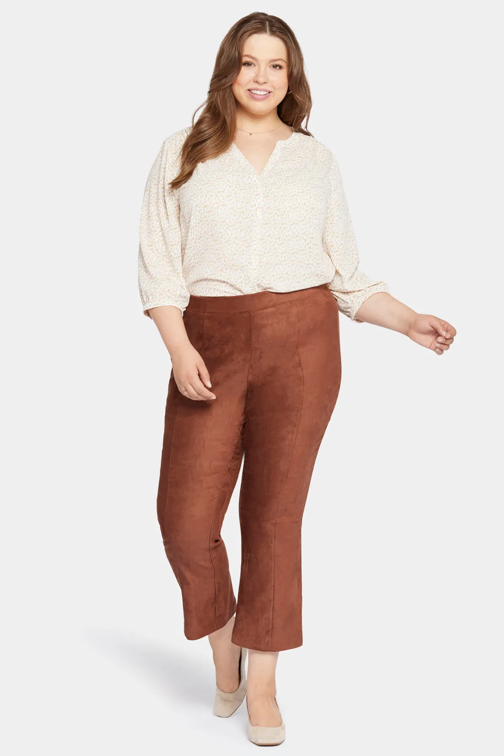 NYDJ Bootcut Pull-On Hose Plus Coffee Bean Wildleder-Optik