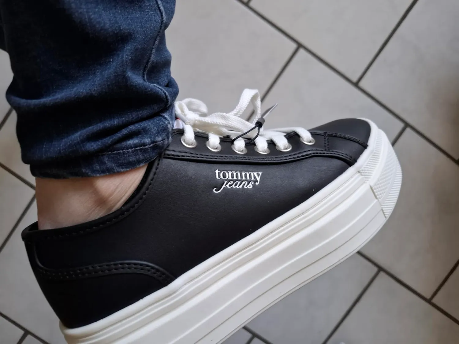 Tommy Jeans TJW Flatform Sneaker LTR EN0EN02964 Sneaker