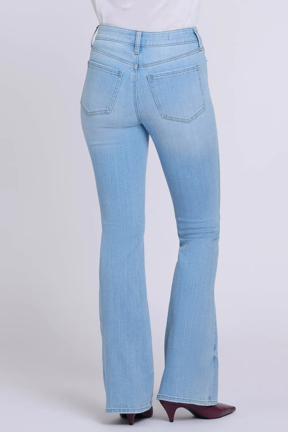 NYDJ Felicity Flared Jeans Alyssum Hellblau