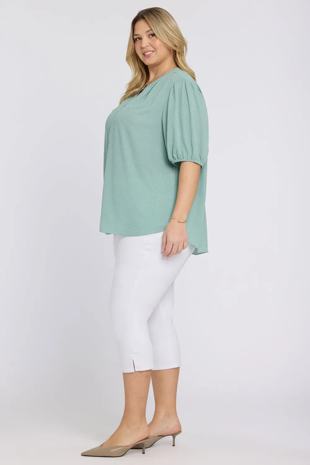 NYDJ Short Puff Sleeved Popover Bluse Valley of Daisies 0X