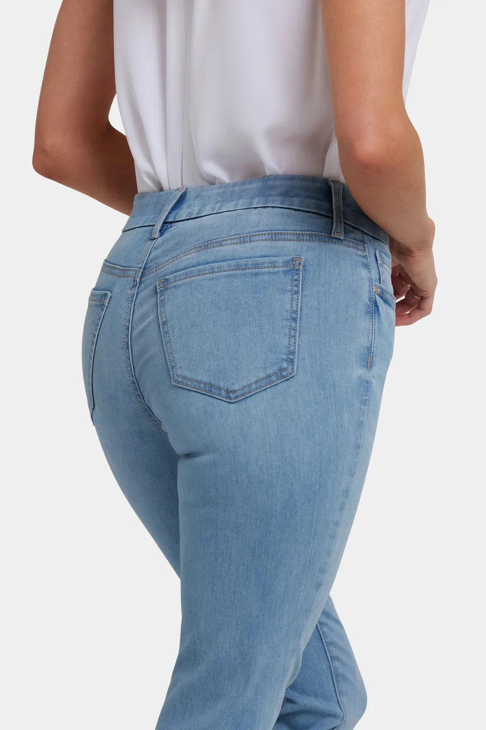 NYDJ Barbara Bootcut Jeans Heritage Glow hellblau