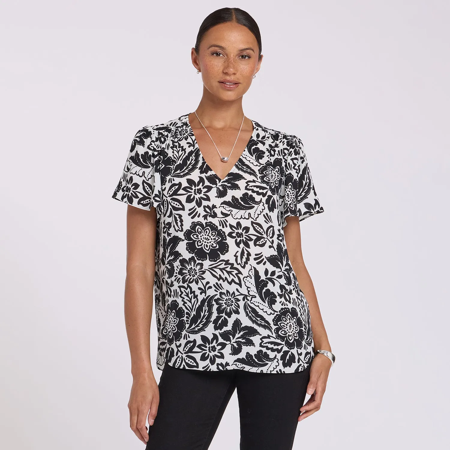 NYDJ Pleated Flutter Bluse Palm Royale schwarz