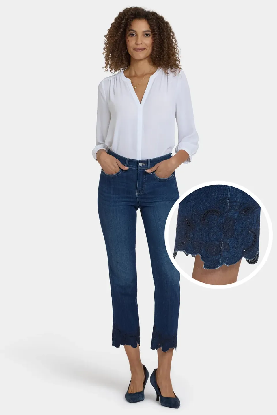 NYDJ Marilyn Straight Ankle Petite Jeans Wonderland Stickerei