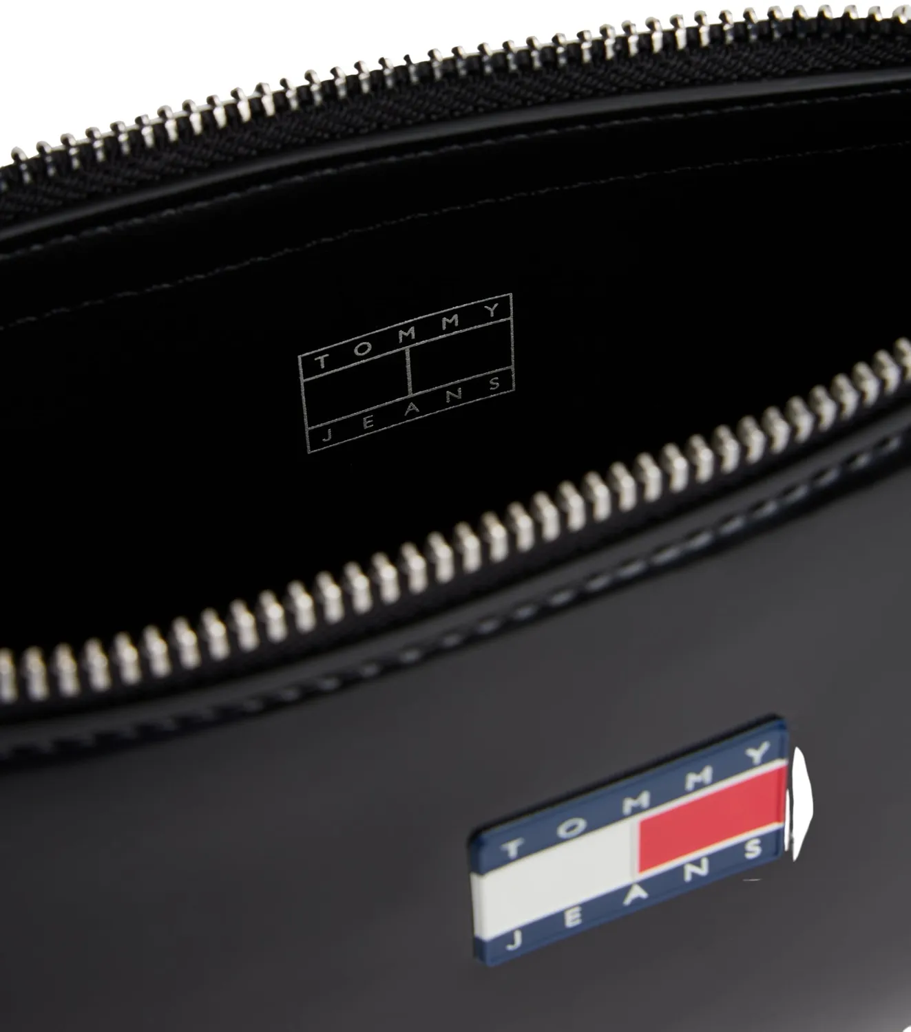 Tommy Jeans TJW Must Shoulder Bag AW0AW17866 Umhängetasche Schwarz