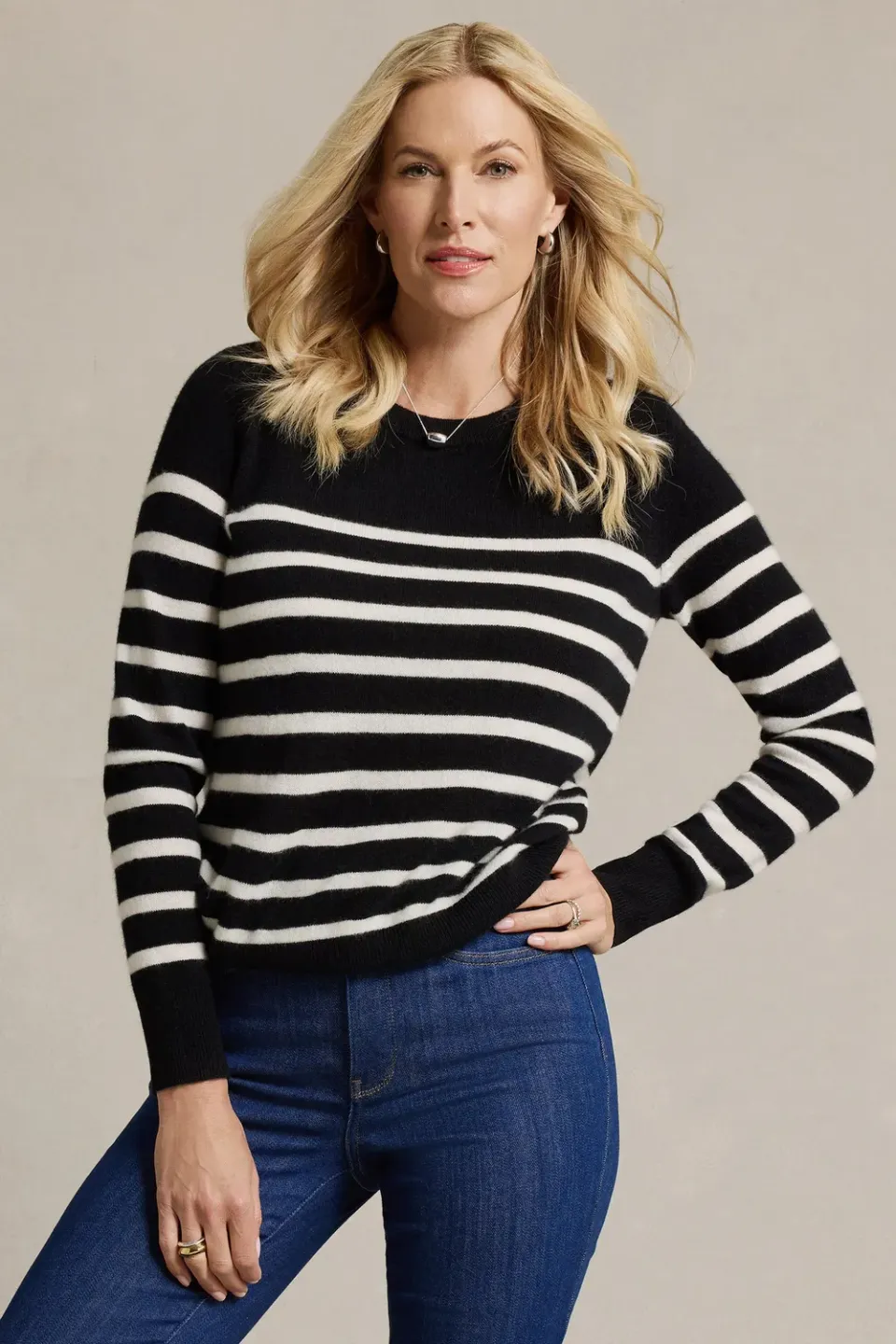 NYDJ Striped Cashmere Crewneck Sweater Pullover Black Ivory Rundhals