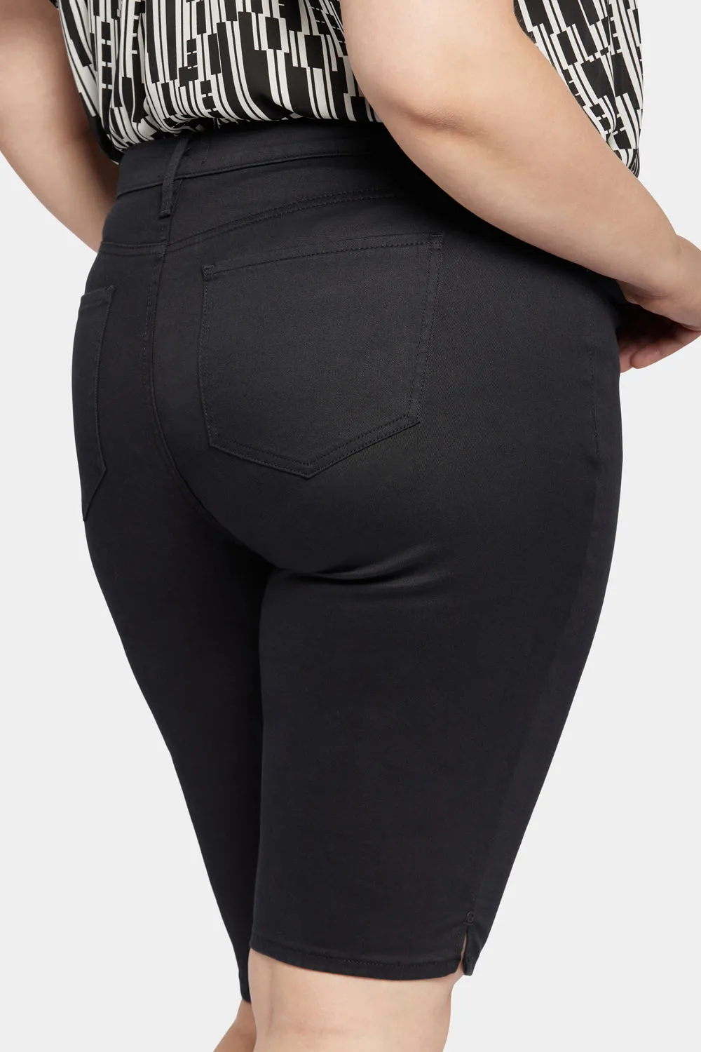 NYDJ Sophie Bike Capri Jeans Plus Size Black Stretch