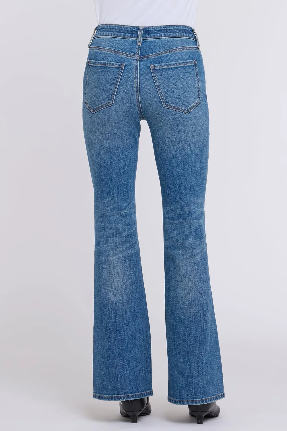NYDJ Felicity Flared Jeans Privet Hellblau Indigo