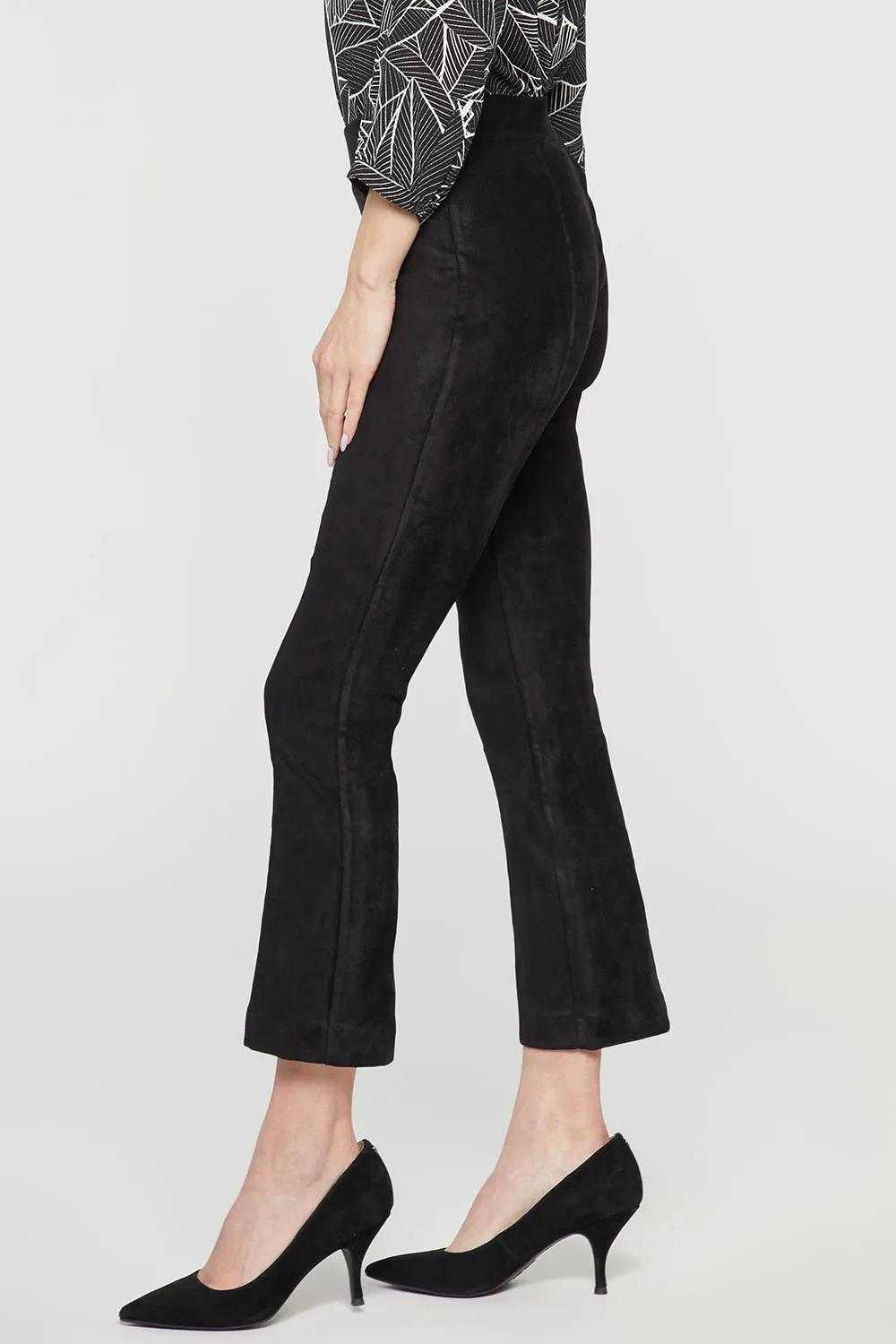 NYDJ Slim Bootcut Pull-On Hose Stretch Schwarz Wildleder-Optik