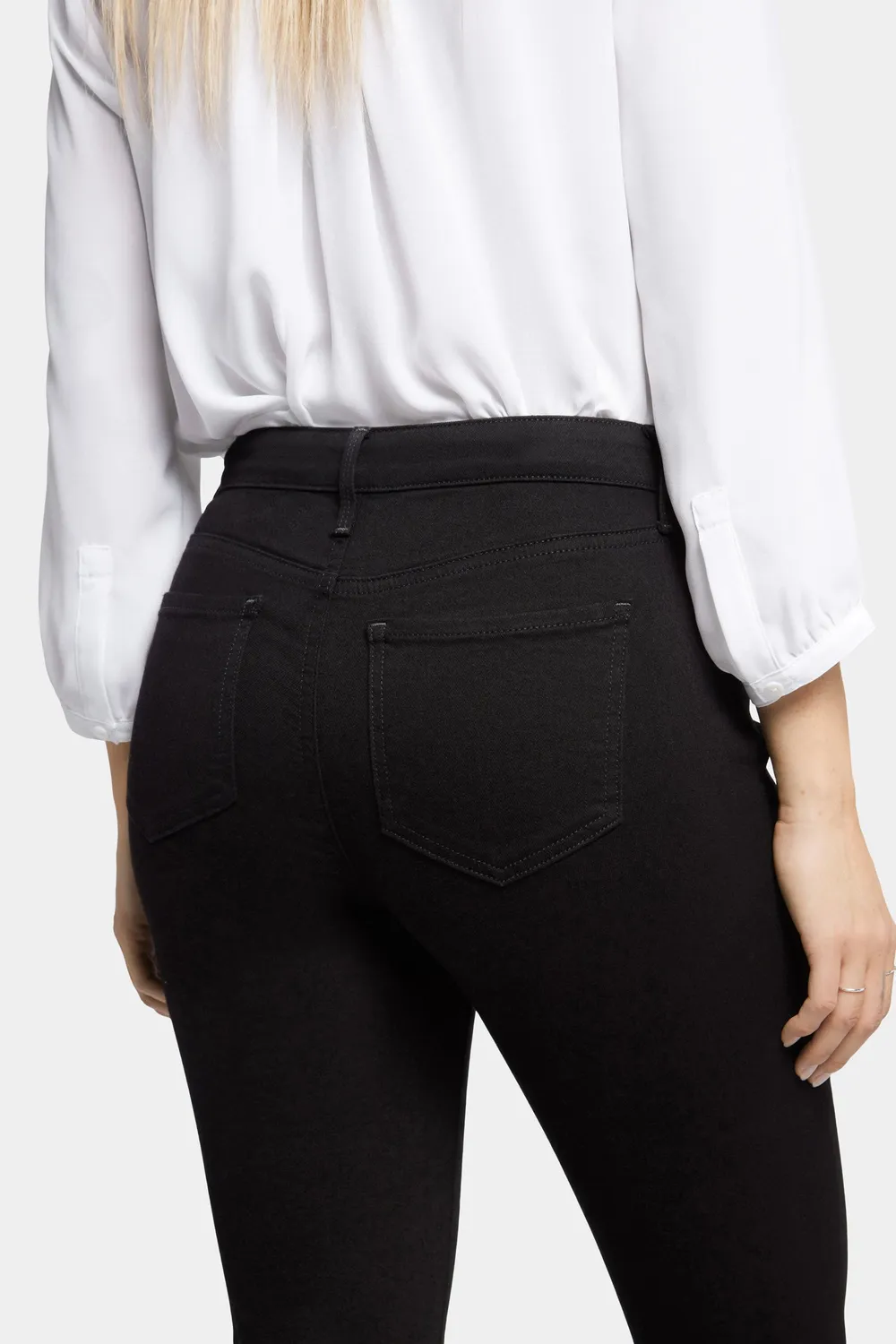 NYDJ Barbara Bootcut Jeans Petite schwarz