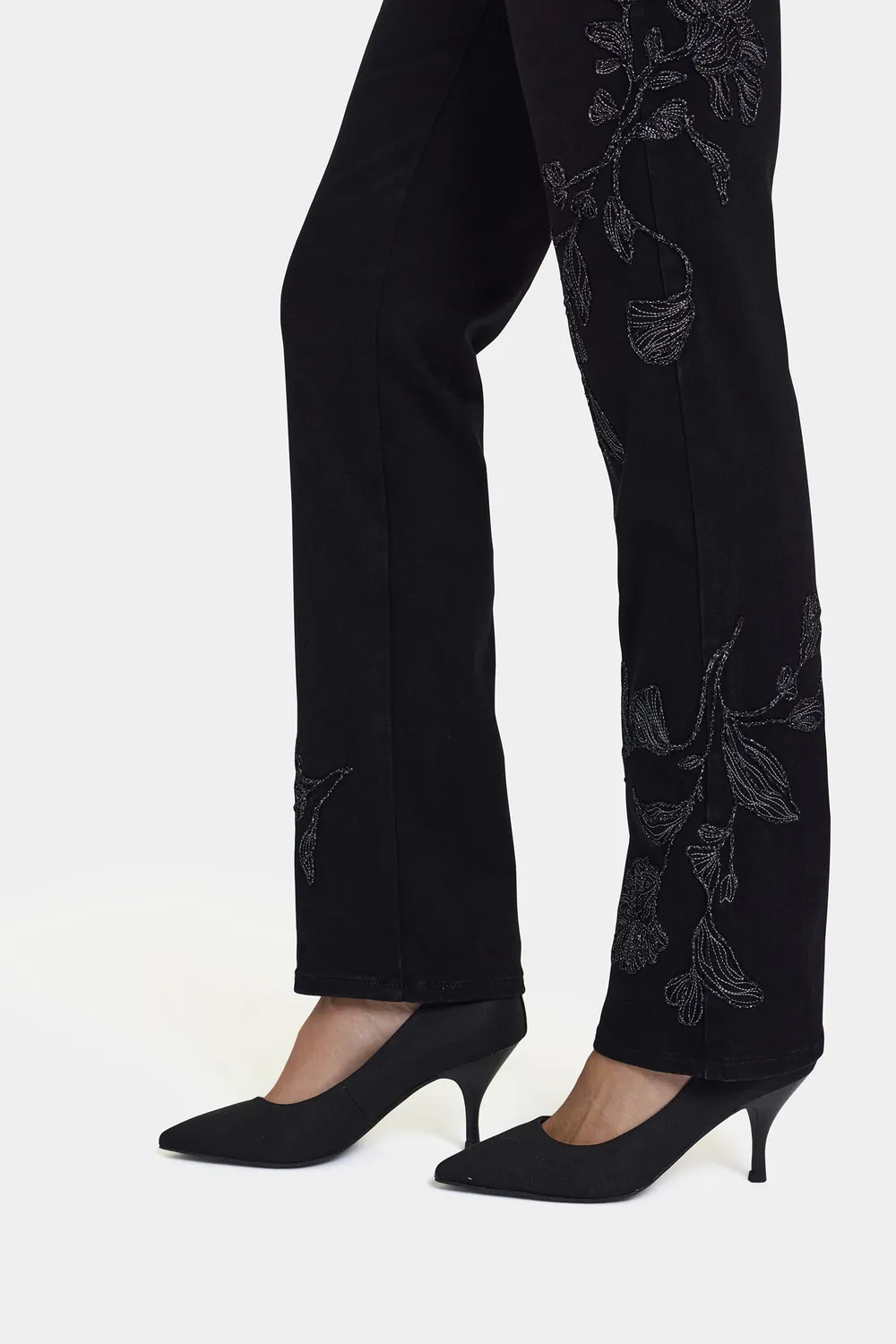 NYDJ Marilyn Straight Jeans Black Rinse Stickerei