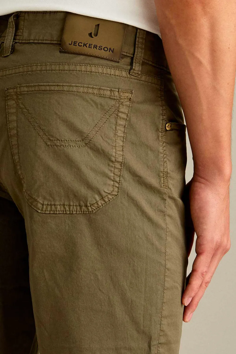 Jeckerson Jo Bermuda Shorts Slim grün Gabardine