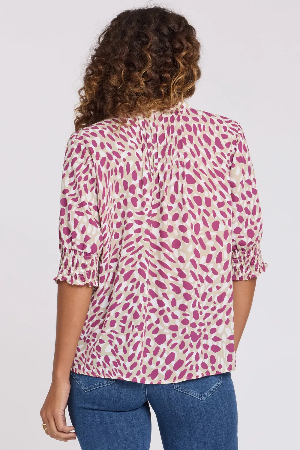 NYDJ Pleated Kurzarm Bluse Sandcastles Smokbündchen