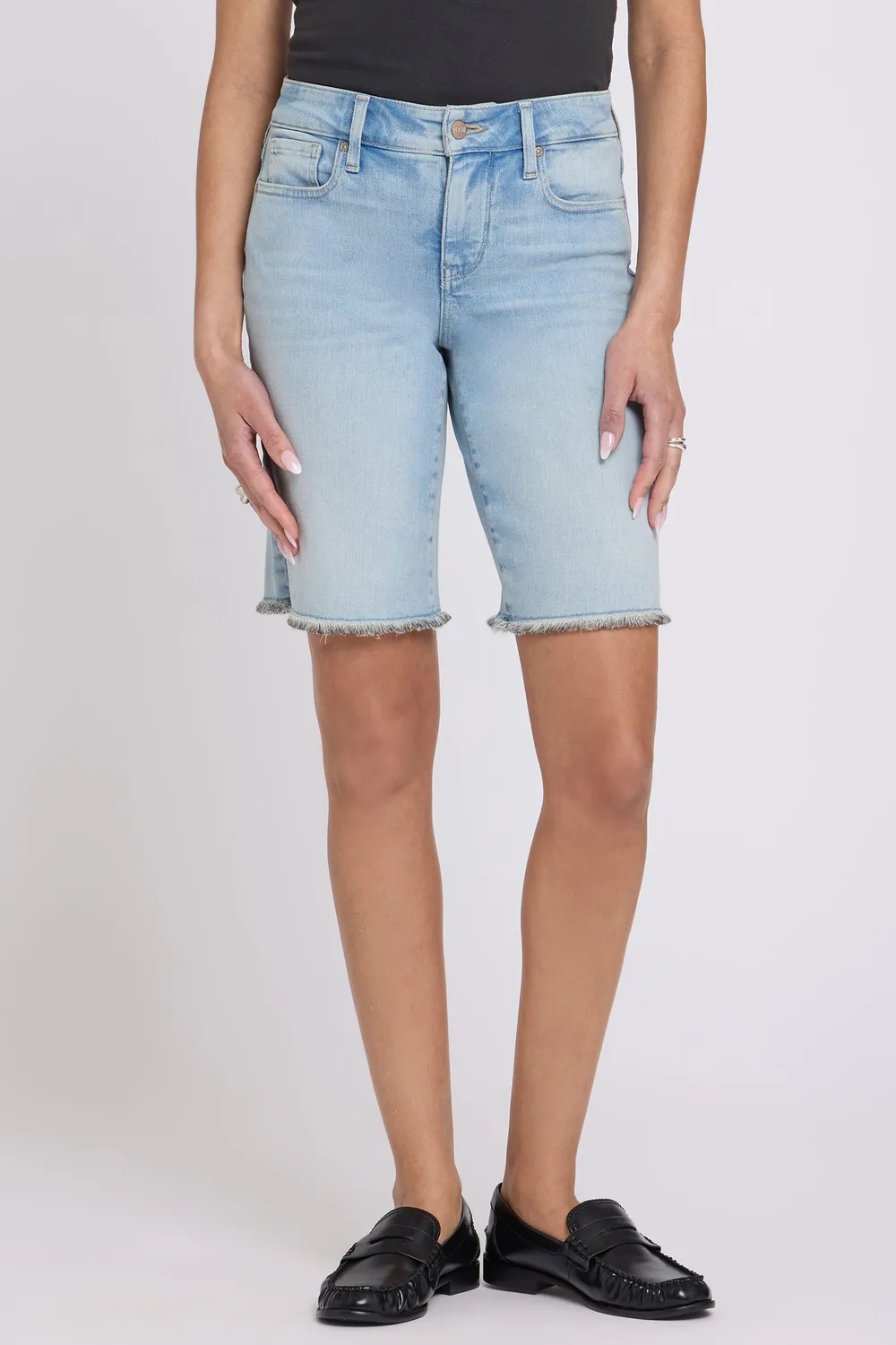 NYDJ Boyfriend Denim Shorts Keys View hellblau