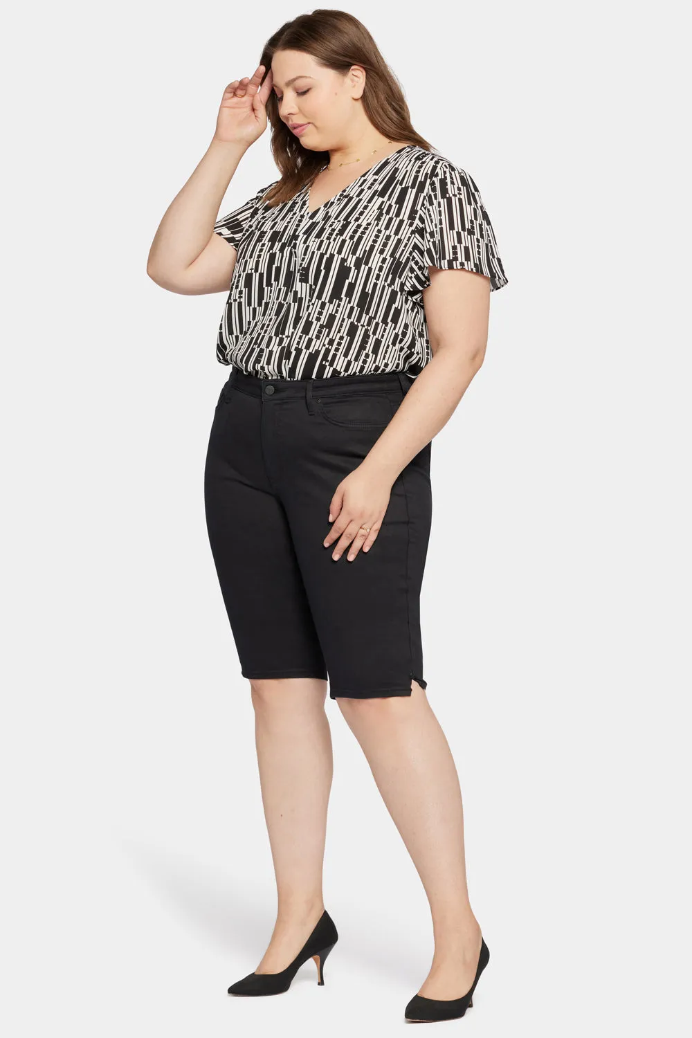 NYDJ Sophie Bike Capri Jeans Plus Size Black Stretch