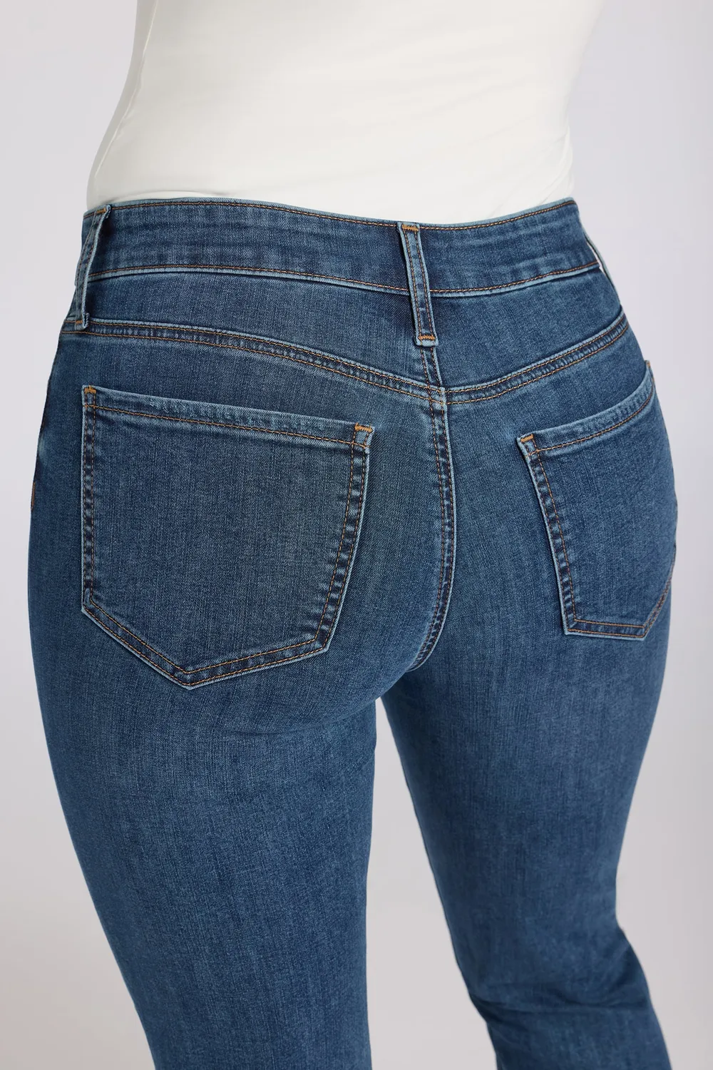 NYDJ Marilyn Straight Crop Jeans Sunset Villa kühlender Denim