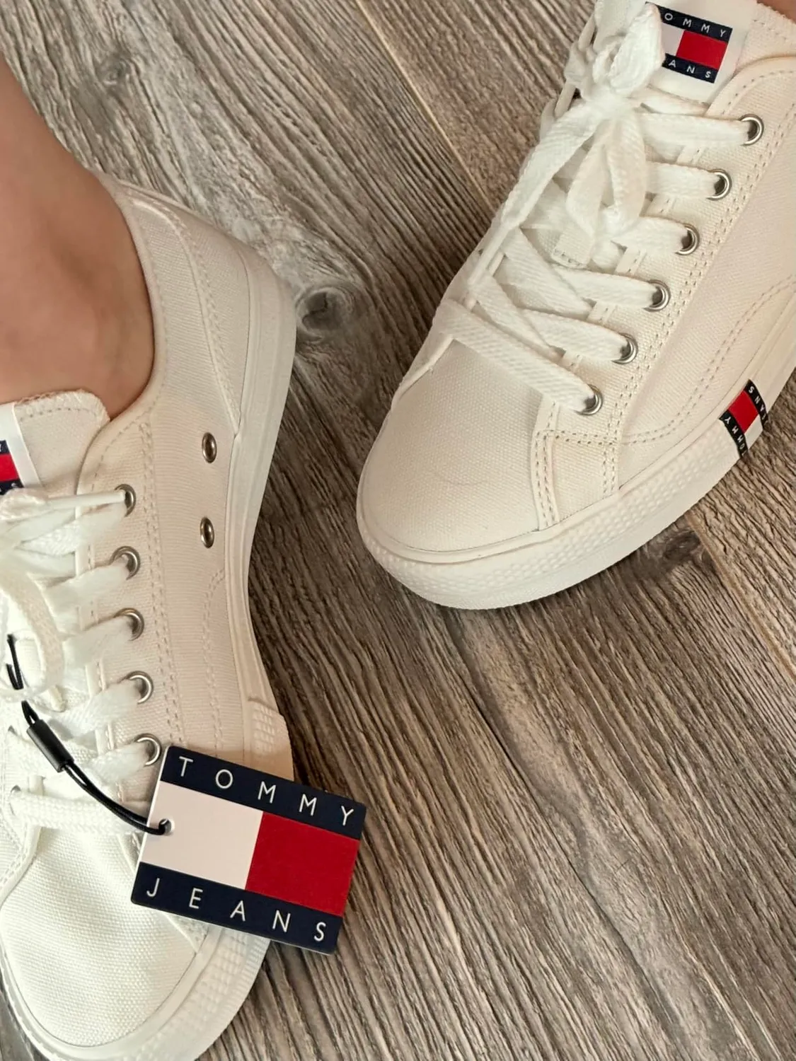 Tommy Jeans Low Top Sneaker Weiß Alltag
