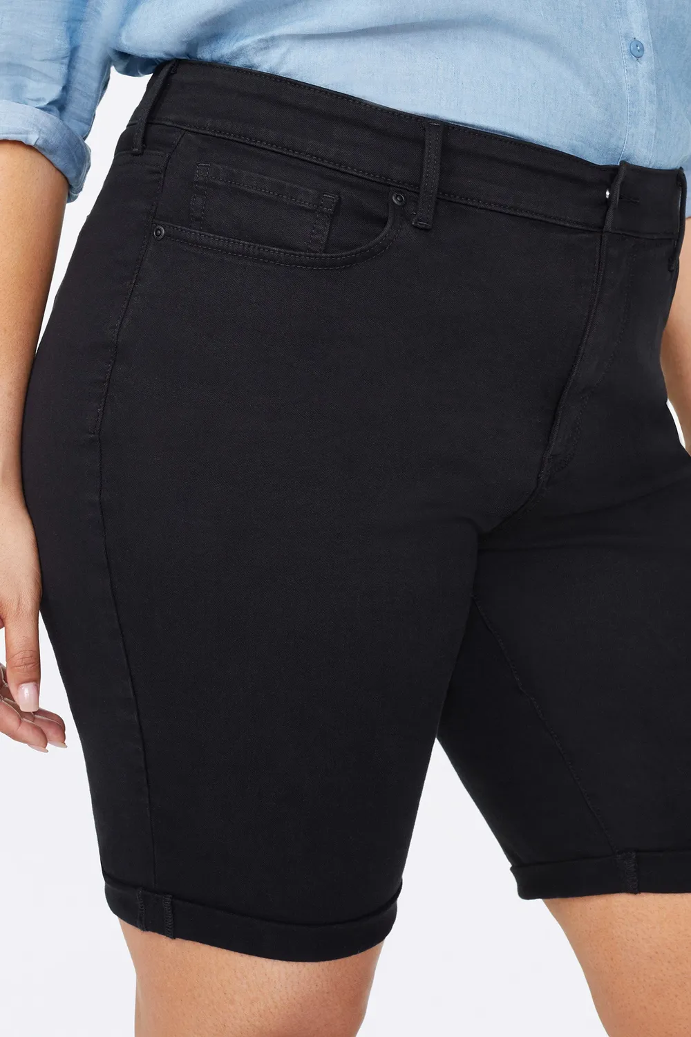 NYDJ Briella Denim Shorts Schwarz Plus Size lang