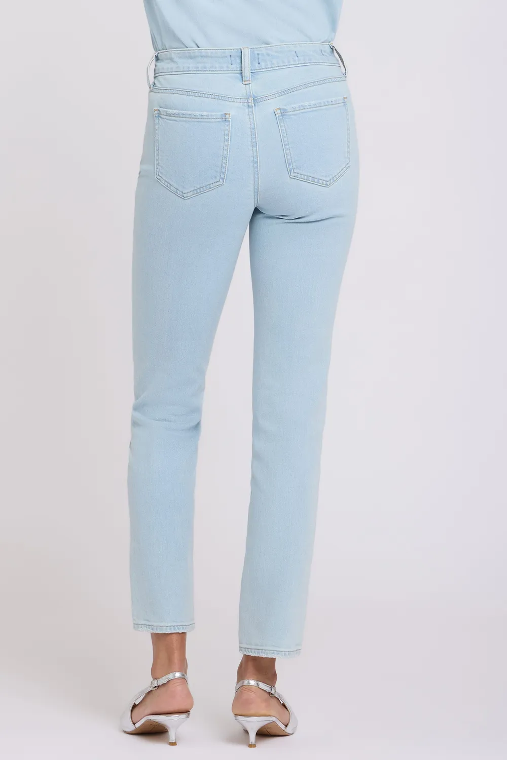 NYDJ Sheri Slim Straight Ankle Jeans Sky Valley Hellblau
