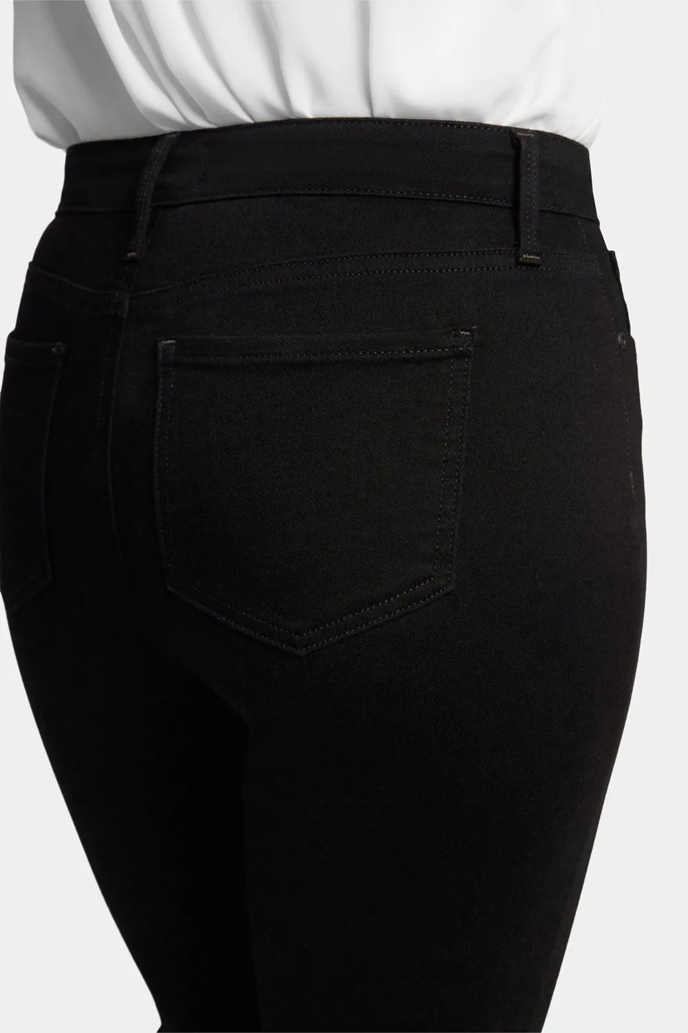 NYDJ Sheri Slim Jeans Black schwarze Slim-Jeans
