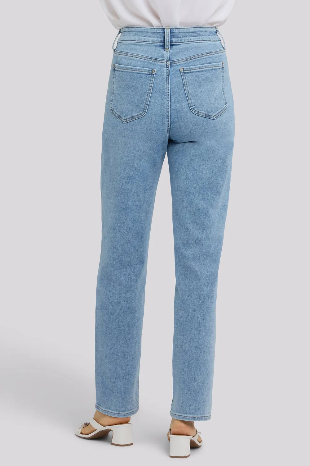 NYDJ Kasey Stovepipe Jeans Mist Springs hellblau