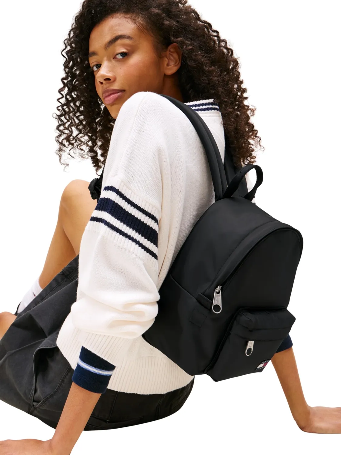 Tommy Jeans Daily Rucksack Schwarz mit Außentasche 22x29cm