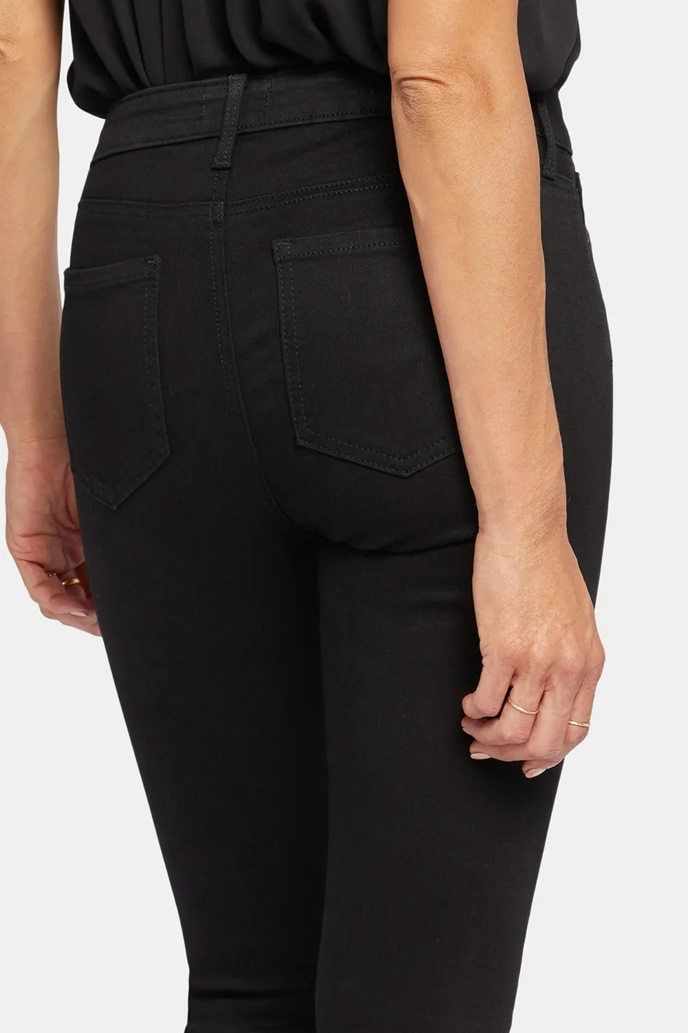 NYDJ Ami Skinny Petite Jeans Schwarz second-skin