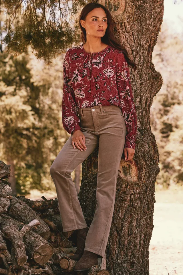 NYDJ Marilyn Straight Hose Saddlewood Cord Stretch