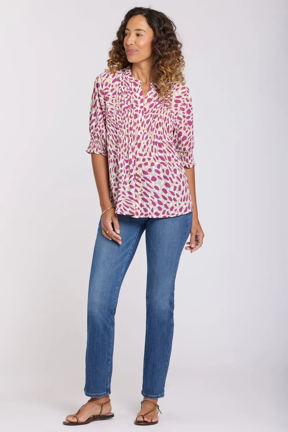 NYDJ Pleated Kurzarm Bluse Sandcastles Smokbündchen