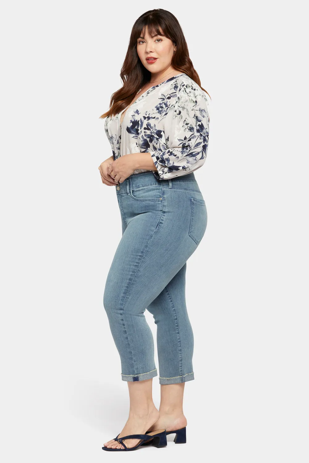 NYDJ Chloe Capri Jeans Thistle Falls Plus mit Lift Tuck