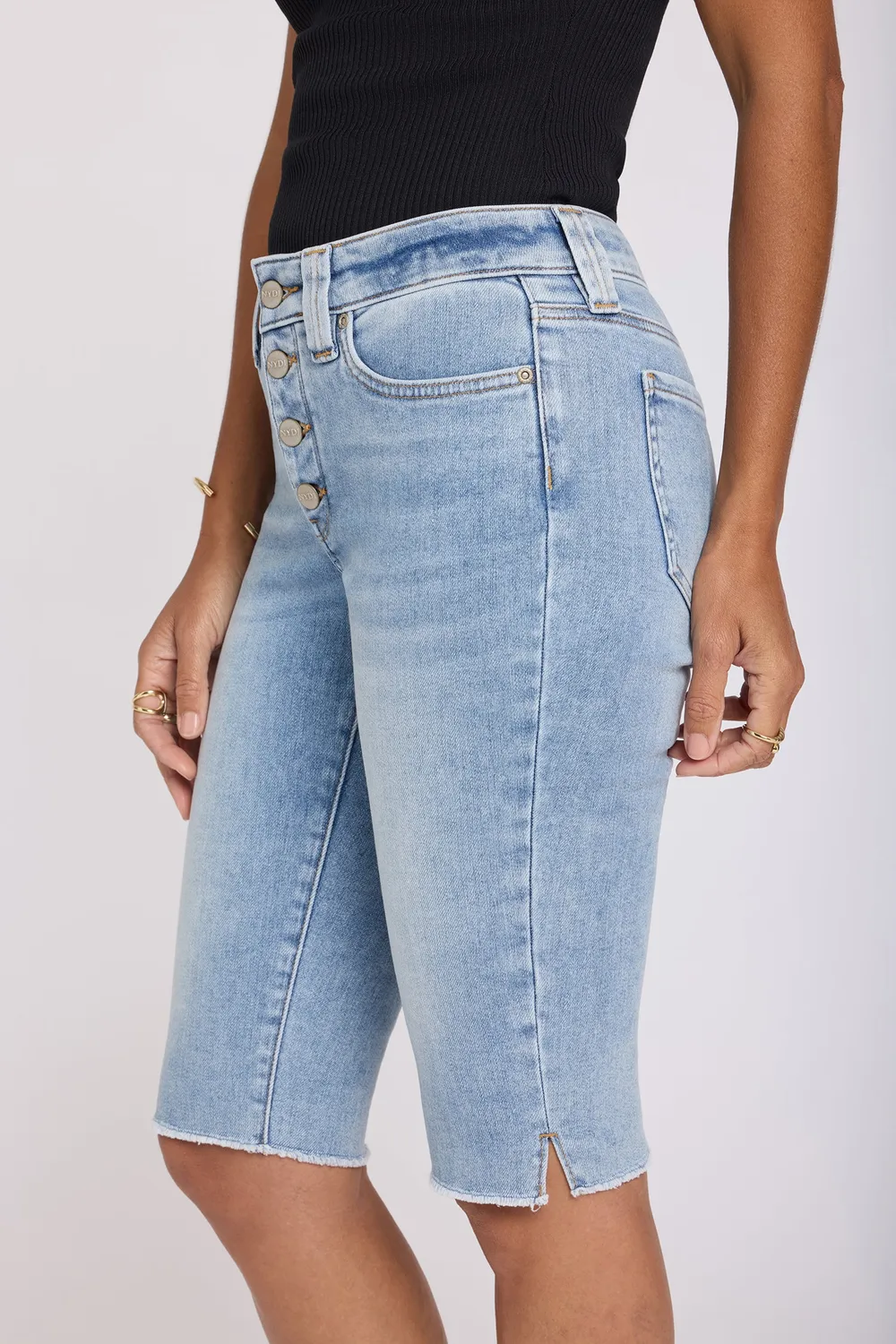 NYDJ Sophie Bike Capri Jeans Mist Springs Knie