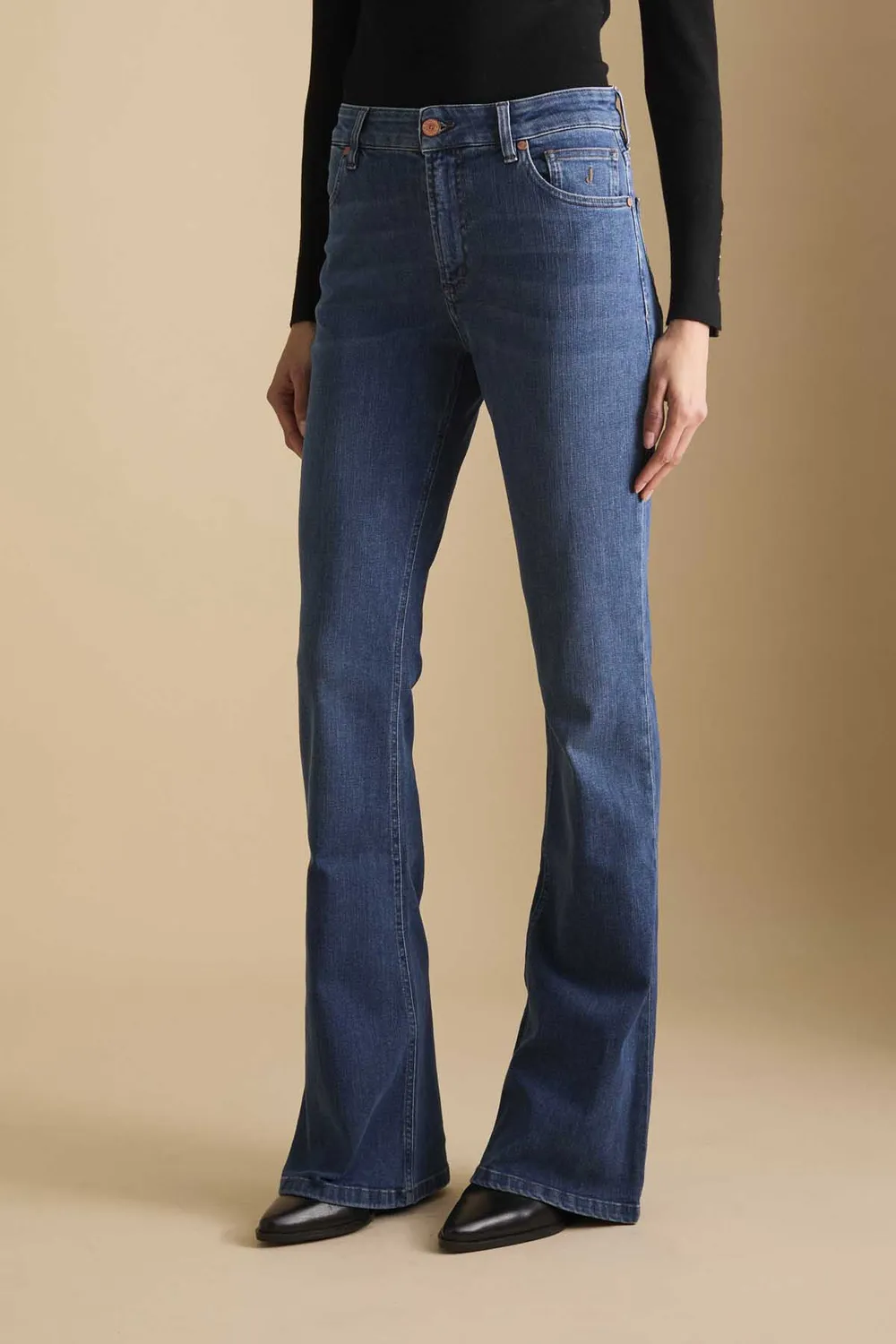 Jeckerson Jennifer Flared Damenjeans Mittelblau