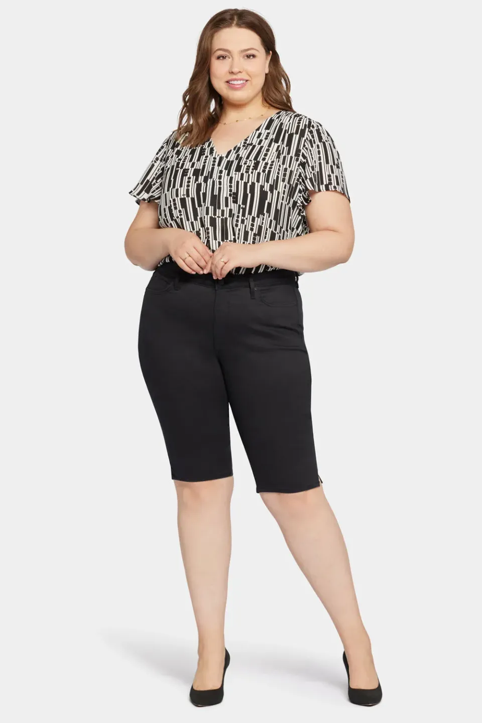 NYDJ Sophie Bike Capri Jeans Plus Size Black Stretch