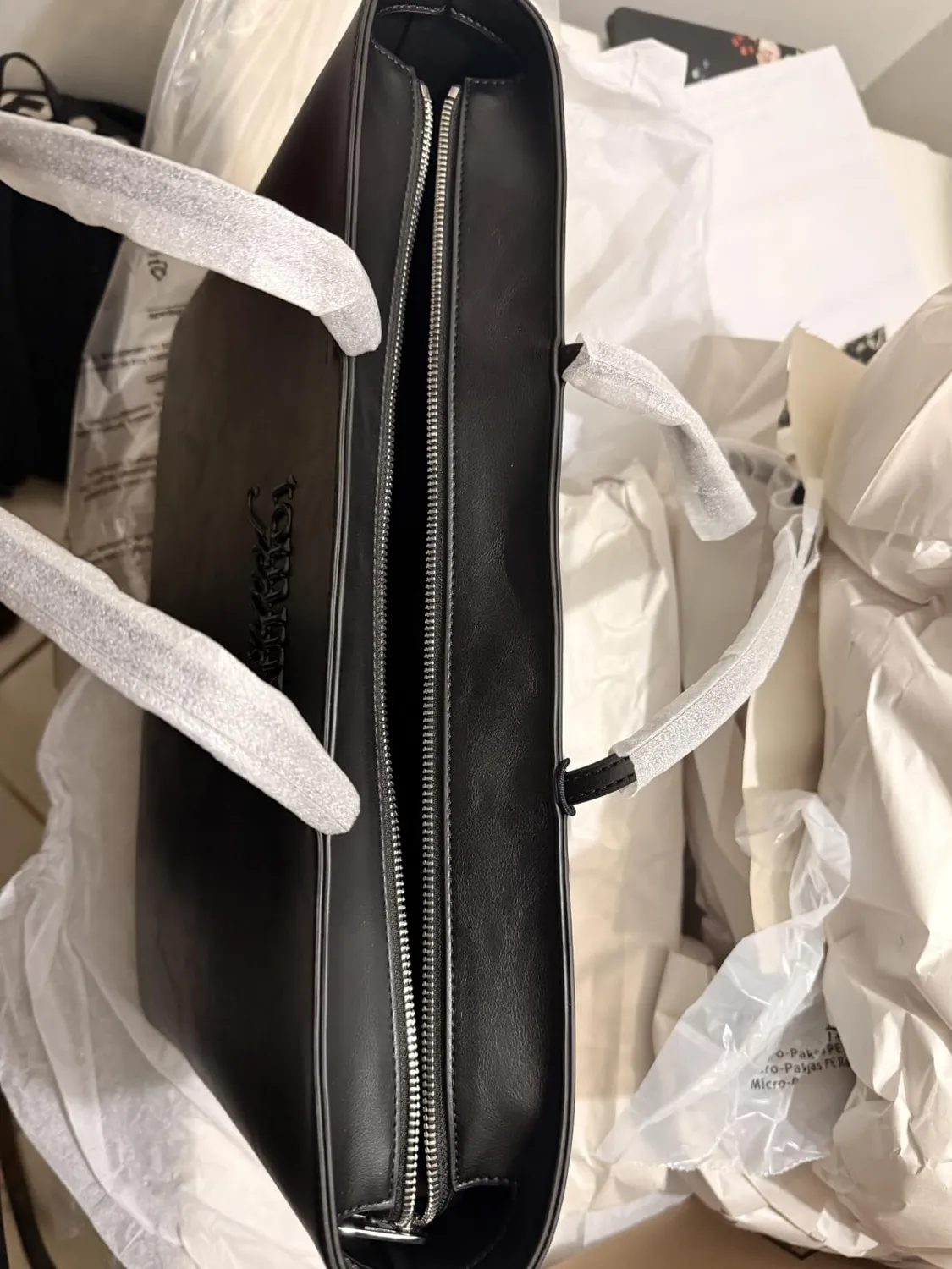 Tommy Jeans TJW Must Tote AW0AW18455 Tragetasche Schwarz