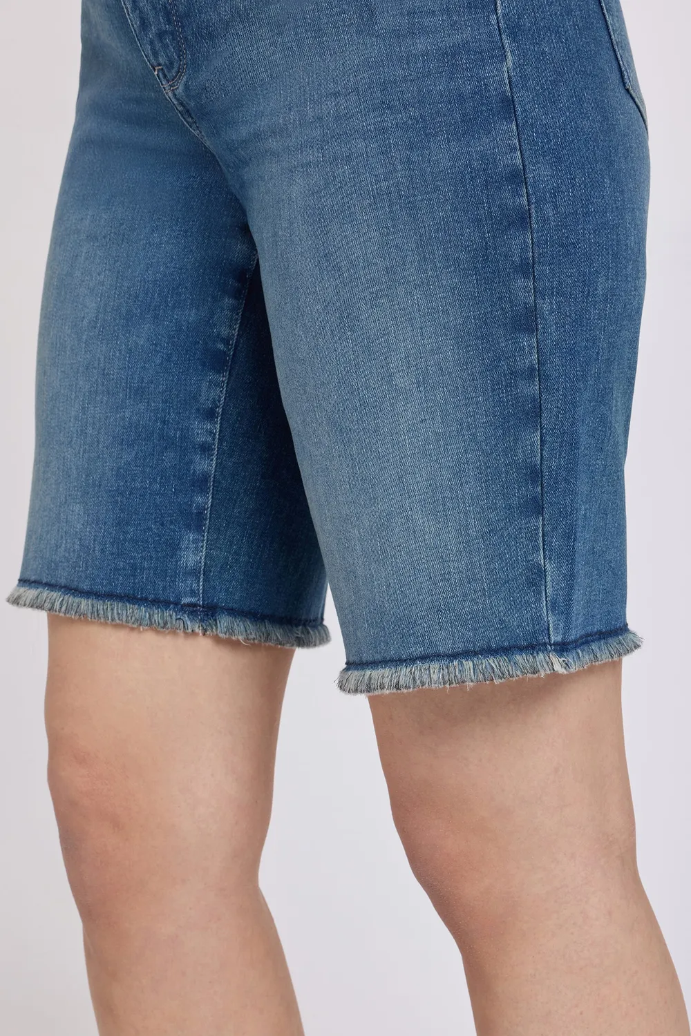 NYDJ Boyfriend Denim Shorts Breezy Palms Blau