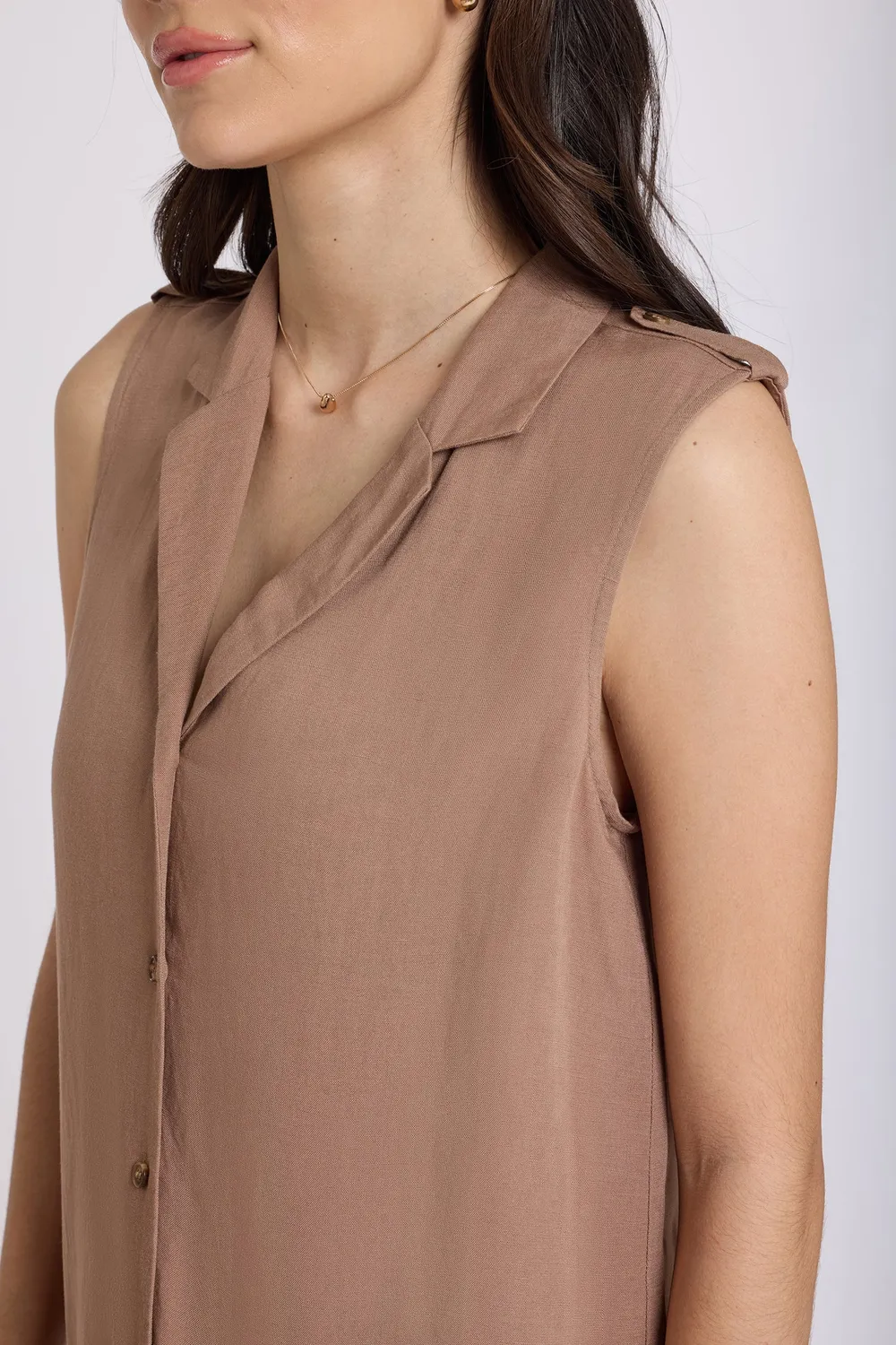NYDJ Gabrielle ärmellose Bluse Toasted Coconut L