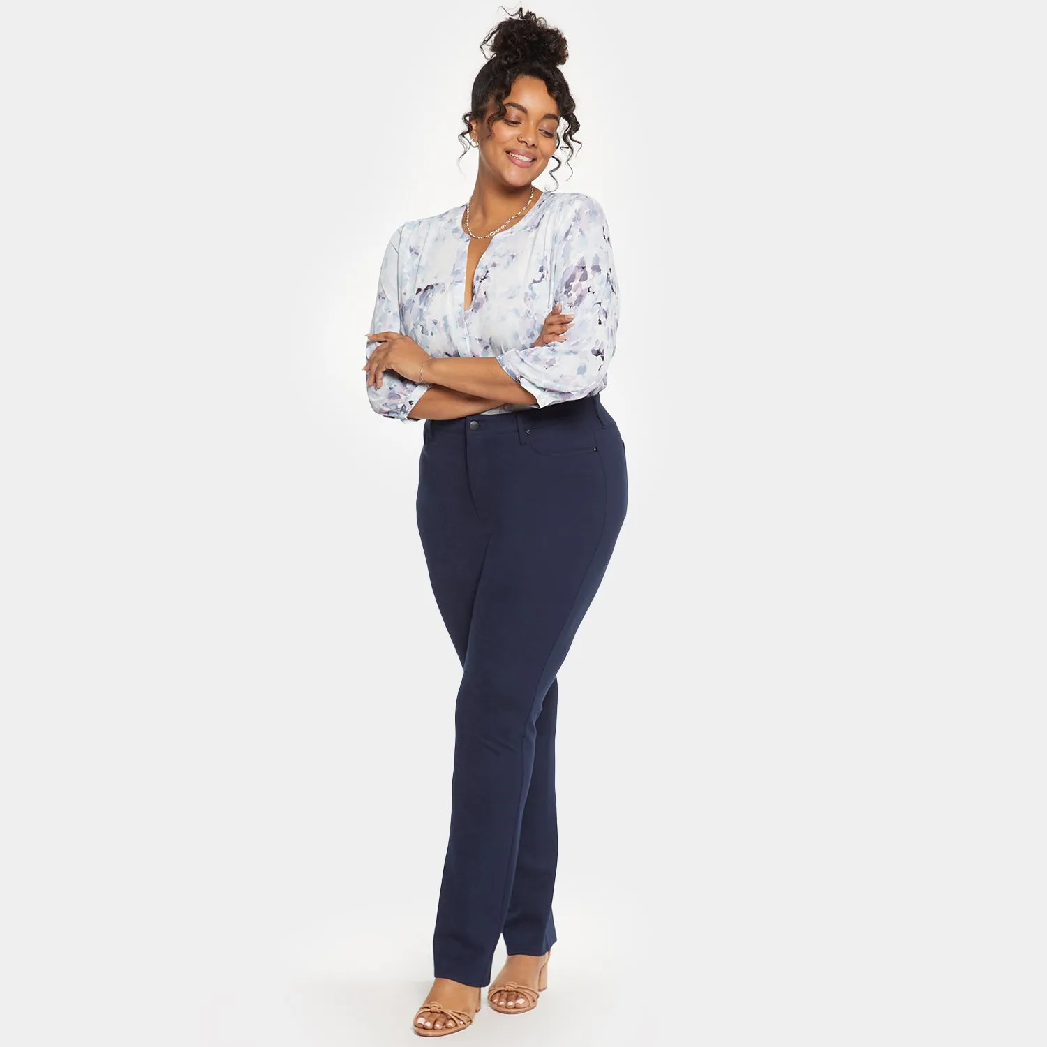 NYDJ Marilyn Hose Plus Oxford Navy Gerades Bein
