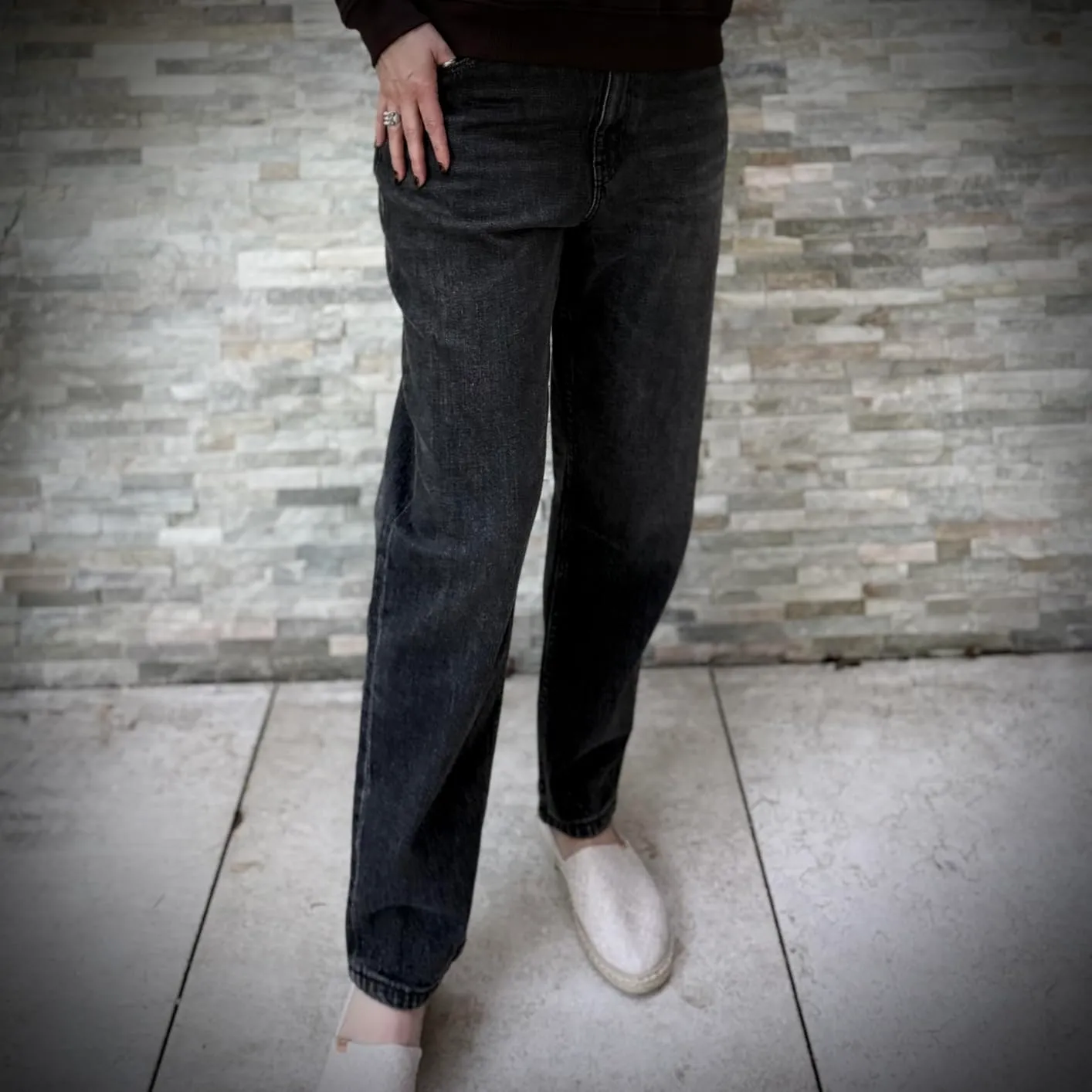 Tommy Jeans Mom Jean DW0DW21812 Cropped Jeans 33W/30L