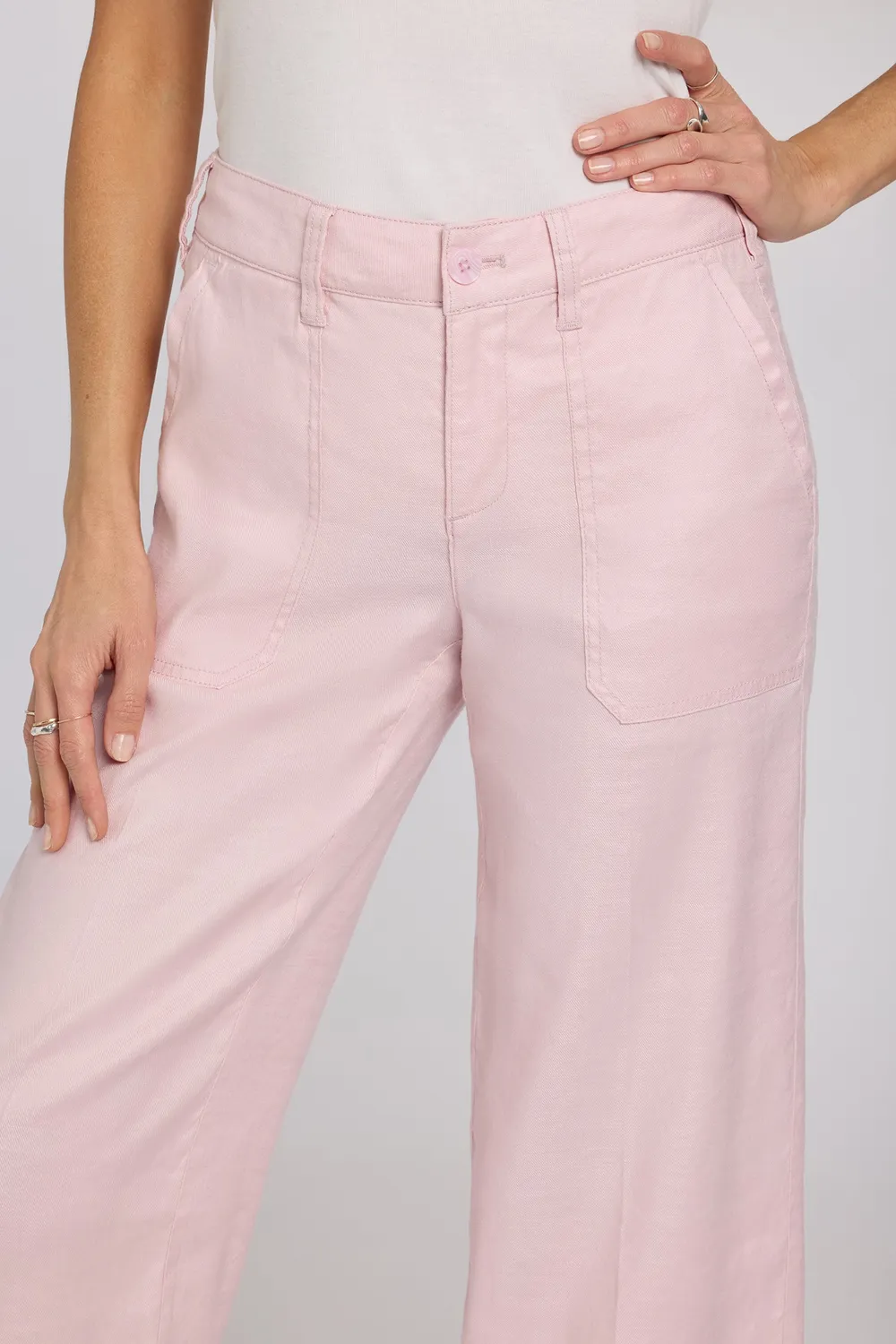 NYDJ Cargo Capri Hose Petite Light Lilac weites Bein Leinen