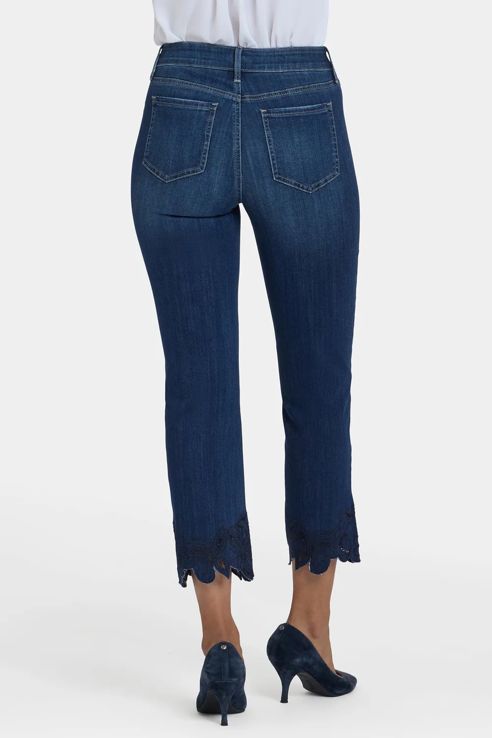 NYDJ Marilyn Straight Ankle Petite Jeans Wonderland Stickerei