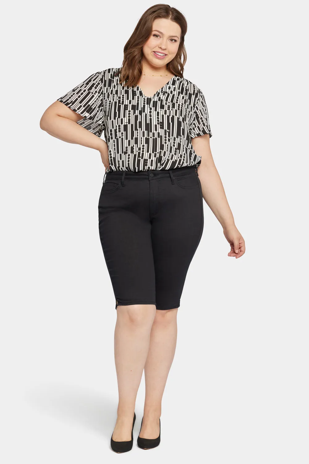 NYDJ Sophie Bike Capri Jeans Plus Size Black Stretch