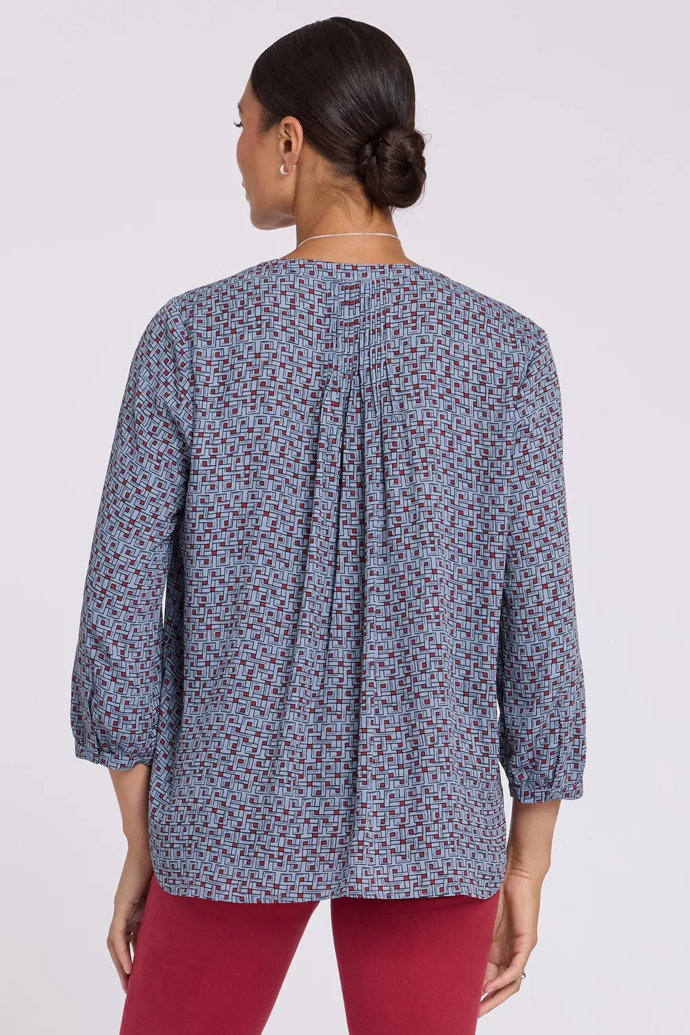 NYDJ Pintuck Bluse Gillian Geo gemustert