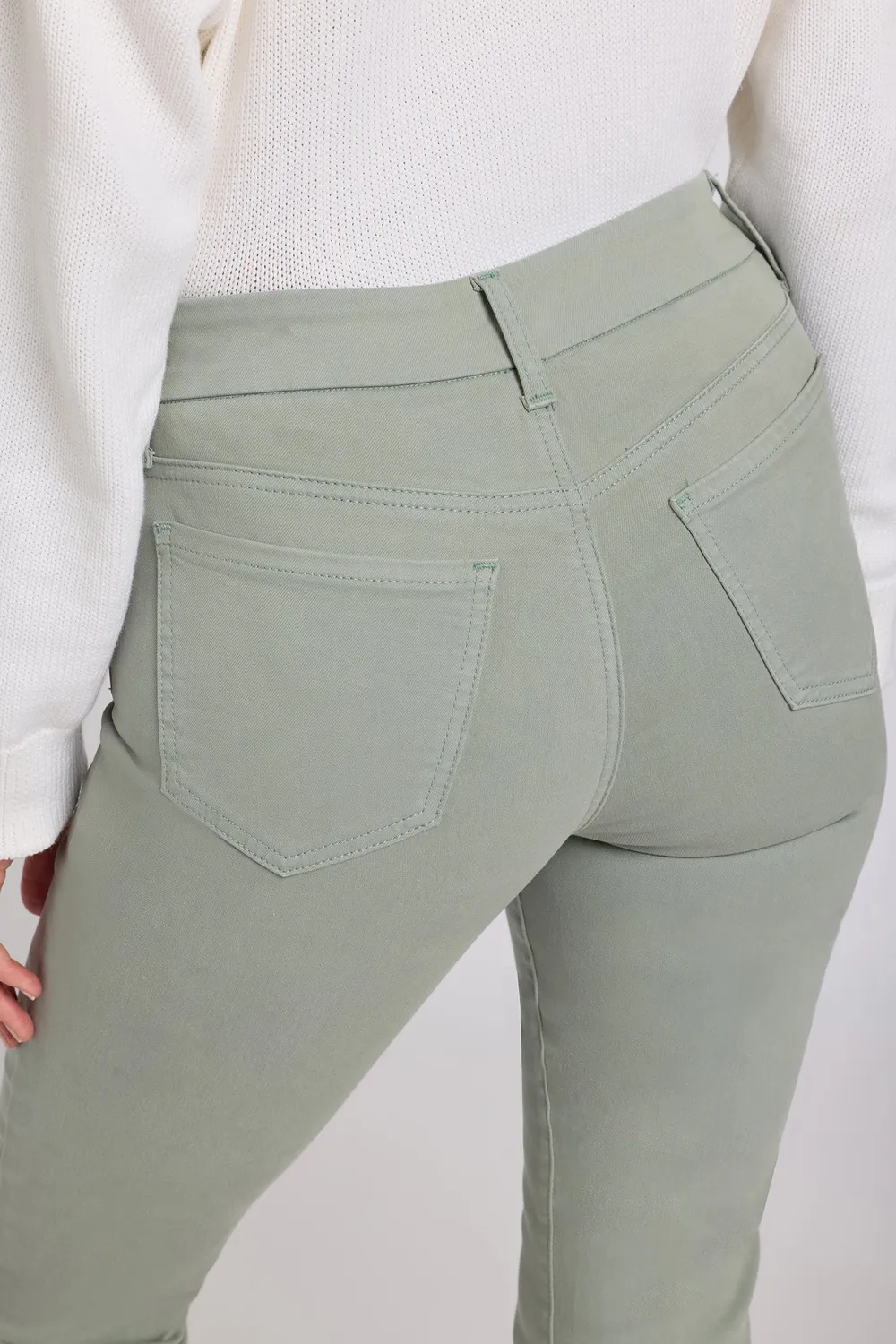 NYDJ Waist-Match Marilyn Straight Jeans Mistletoe